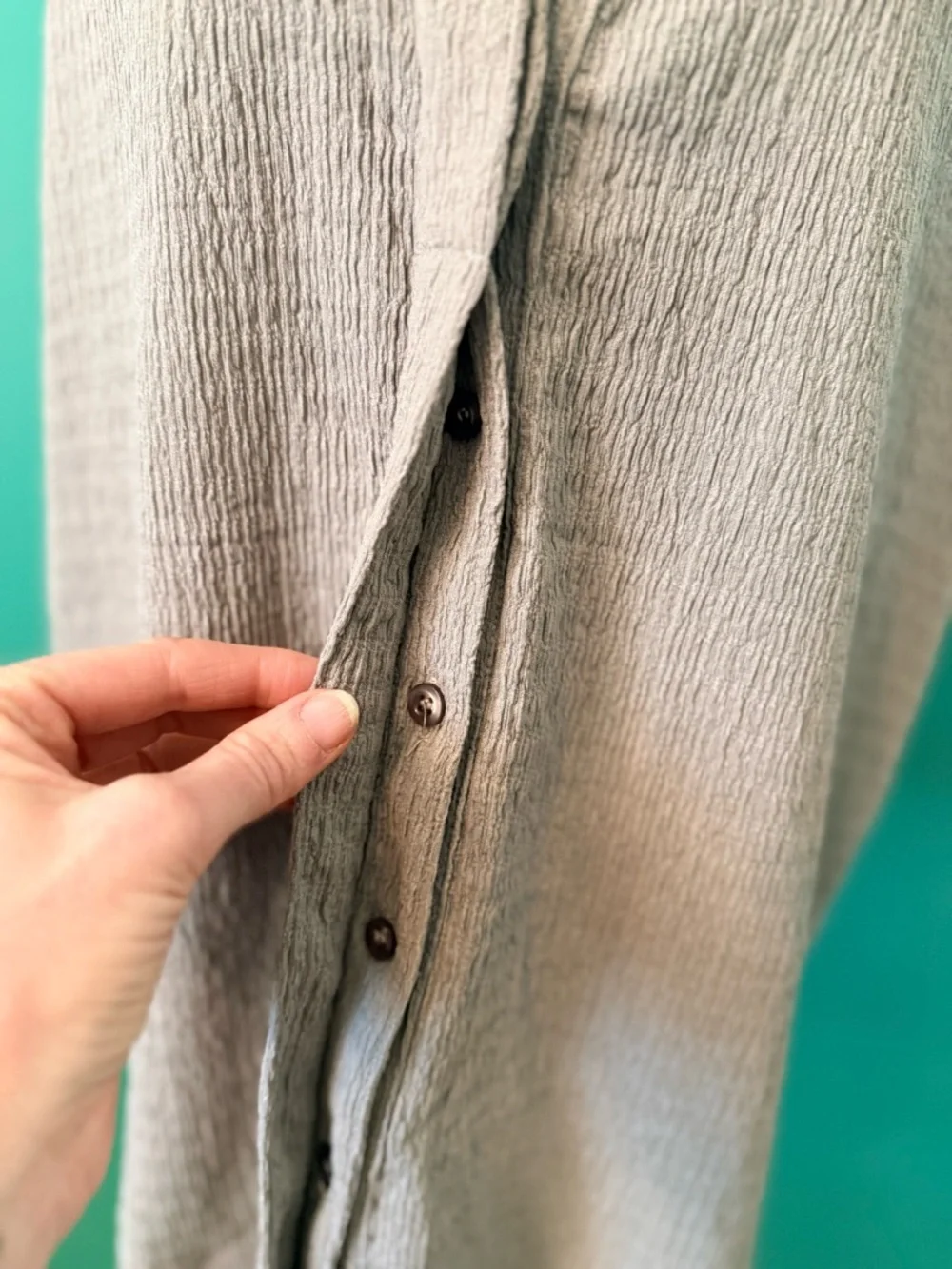 Buckle Grey Twist-Back Sleeveless Tank - Picture 6 of 11